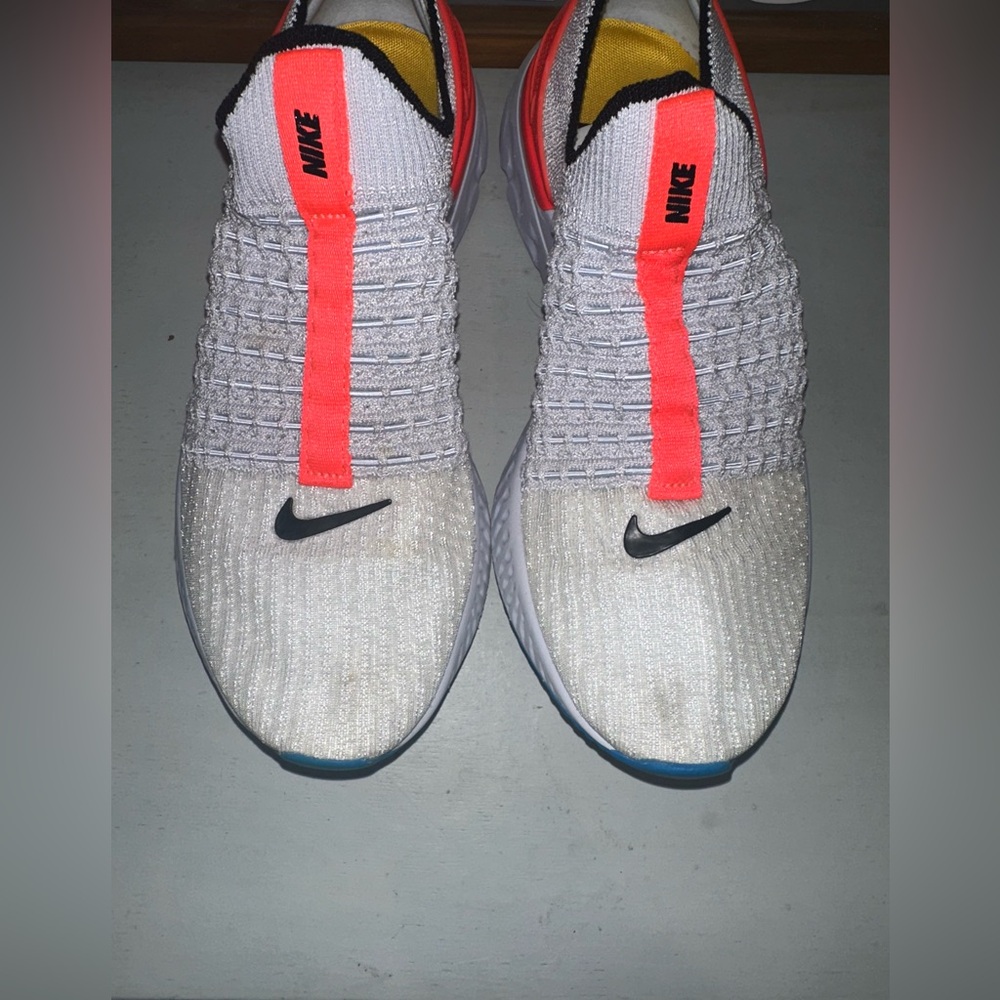 Nike React Phantom Run Flyknit 2 Shoes Women's 8 Grey CrimsonDv2179-001Preowned - Picture 9 of 11